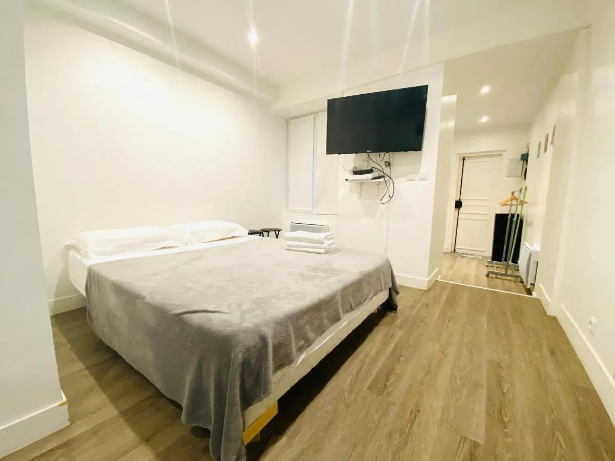 Apartment Beauty Saint Paul Paris